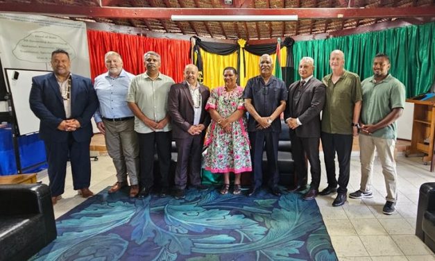 IEJ Director Engages With Political Leaders in the Pacific
