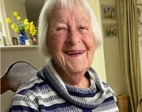 NZ’s oldest Holocaust survivor Rachelle Calkoen on hate, the world today, and sharing her story with young people