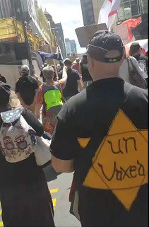 Jewish community slams ‘ignorant’ anti-vaccination protesters using Nazi, Jewish imagery on Holocaust anniversary