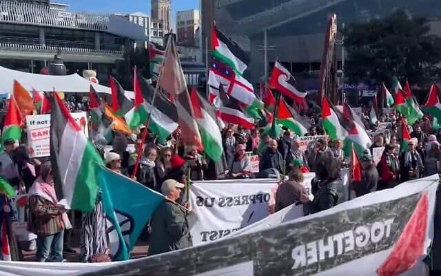 NZ Jews ‘concerned’ as thousands march for Hamas-ruled Gaza