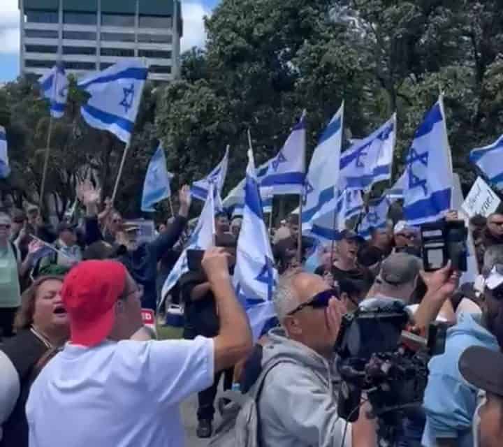 Pro-Palestinian and pro-Israeli protesters converge on Parliament’s lawn